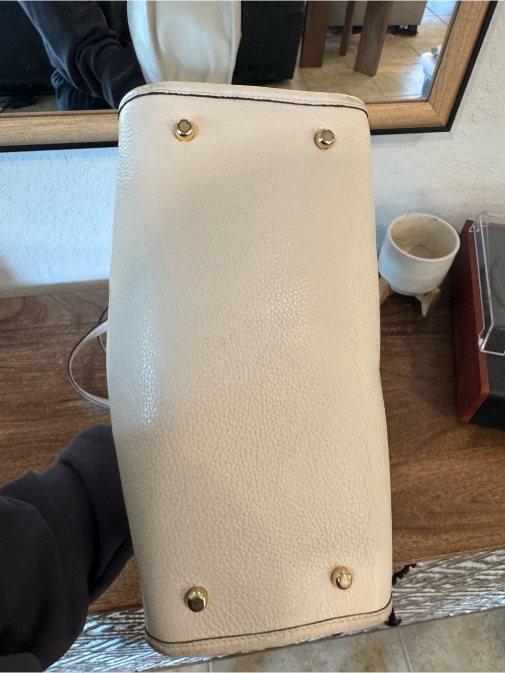 Ivory Coach Tote - Picture 4 of 7